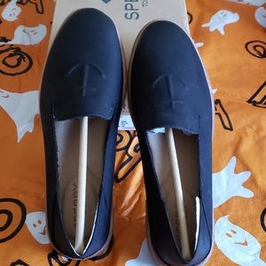 Woman's Sperry Seaport Levy NEW